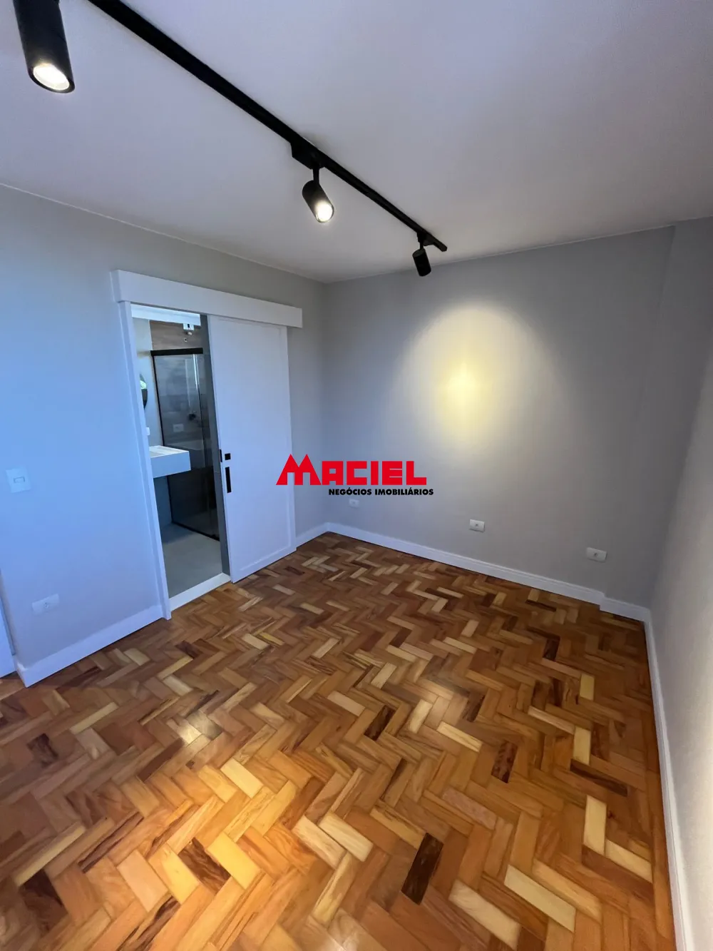 Alugar Apartamento / Padr&atilde;o em S&atilde;o Jos&eacute; dos Campos R$ 2.700,00 - Foto 16