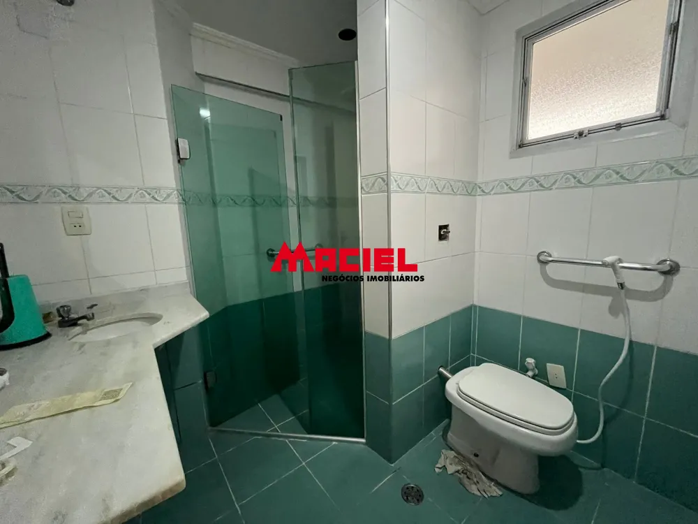 Alugar Apartamento / Padr&atilde;o em S&atilde;o Jos&eacute; dos Campos R$ 2.300,00 - Foto 3