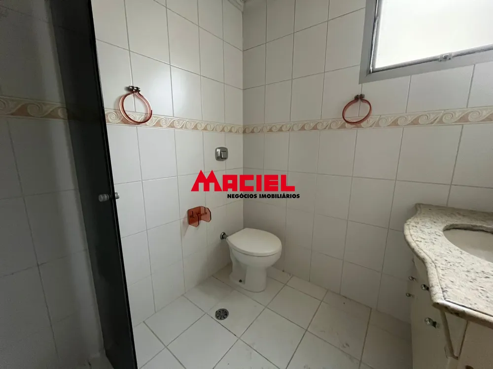 Alugar Apartamento / Padr&atilde;o em S&atilde;o Jos&eacute; dos Campos R$ 2.300,00 - Foto 7