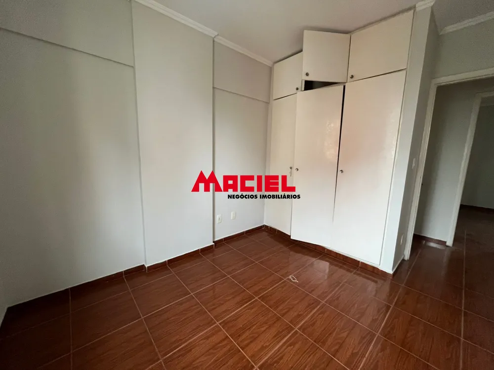 Alugar Apartamento / Padr&atilde;o em S&atilde;o Jos&eacute; dos Campos R$ 2.300,00 - Foto 10