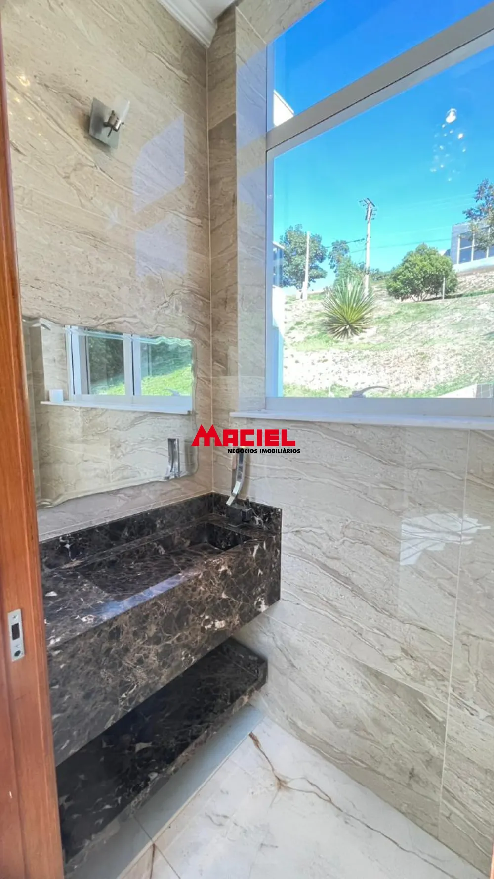 Alugar Casa / Condom&iacute;nio em Jacare&iacute; R$ 12.000,00 - Foto 3