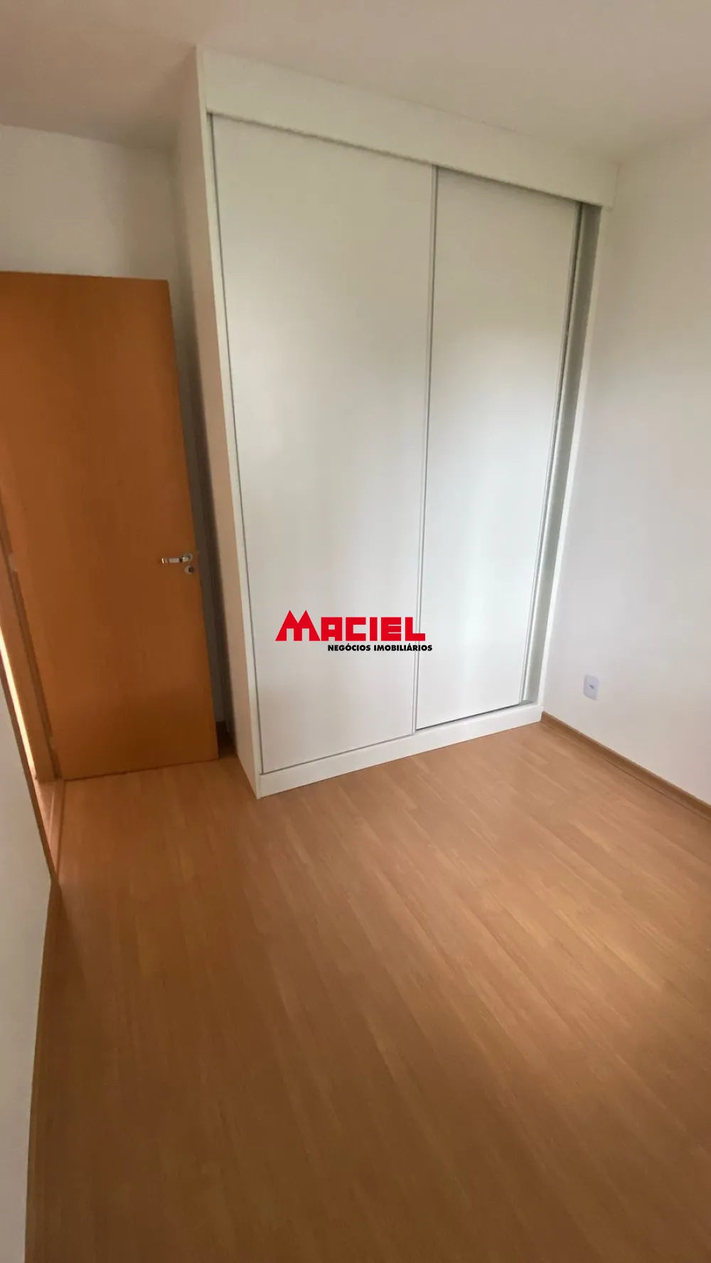 Alugar Apartamento / Padr&atilde;o em S&atilde;o Jos&eacute; dos Campos R$ 1.600,00 - Foto 14