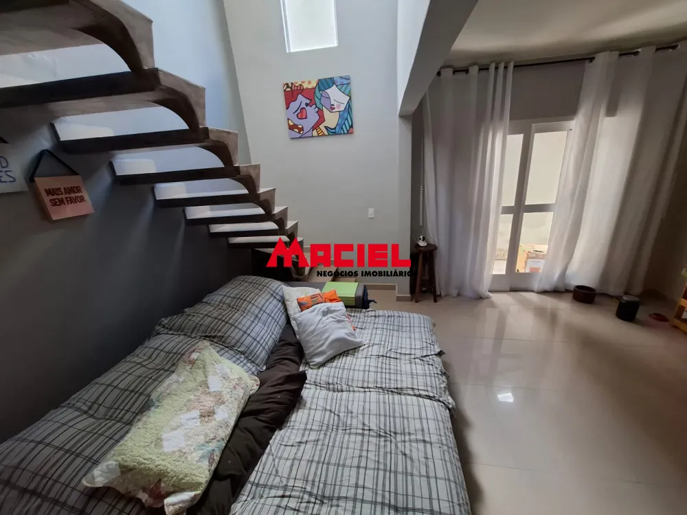 Alugar Casa / Sobrado em S&atilde;o Jos&eacute; dos Campos R$ 1.800,00 - Foto 4