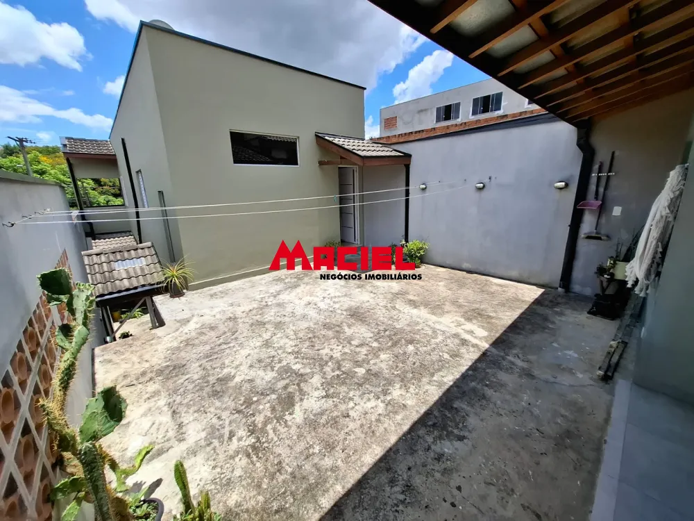 Alugar Casa / Sobrado em S&atilde;o Jos&eacute; dos Campos R$ 1.800,00 - Foto 8