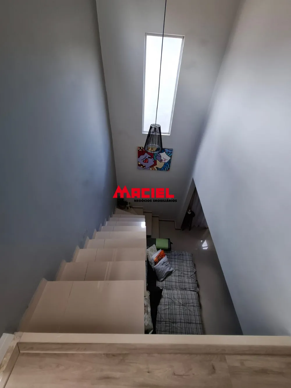 Alugar Casa / Sobrado em S&atilde;o Jos&eacute; dos Campos R$ 1.800,00 - Foto 27