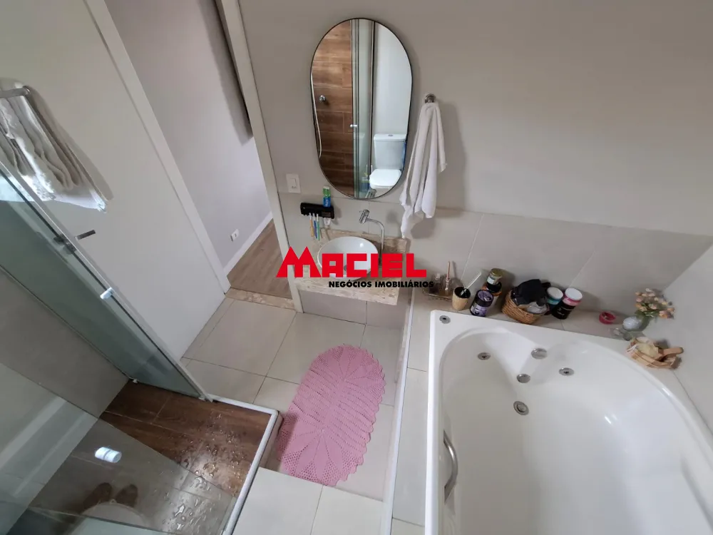 Alugar Casa / Sobrado em S&atilde;o Jos&eacute; dos Campos R$ 1.800,00 - Foto 28