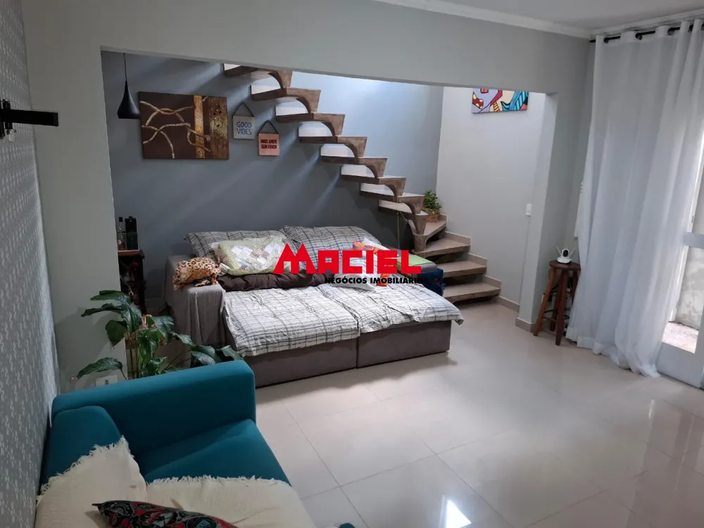 Alugar Casa / Sobrado em S&atilde;o Jos&eacute; dos Campos R$ 1.800,00 - Foto 5