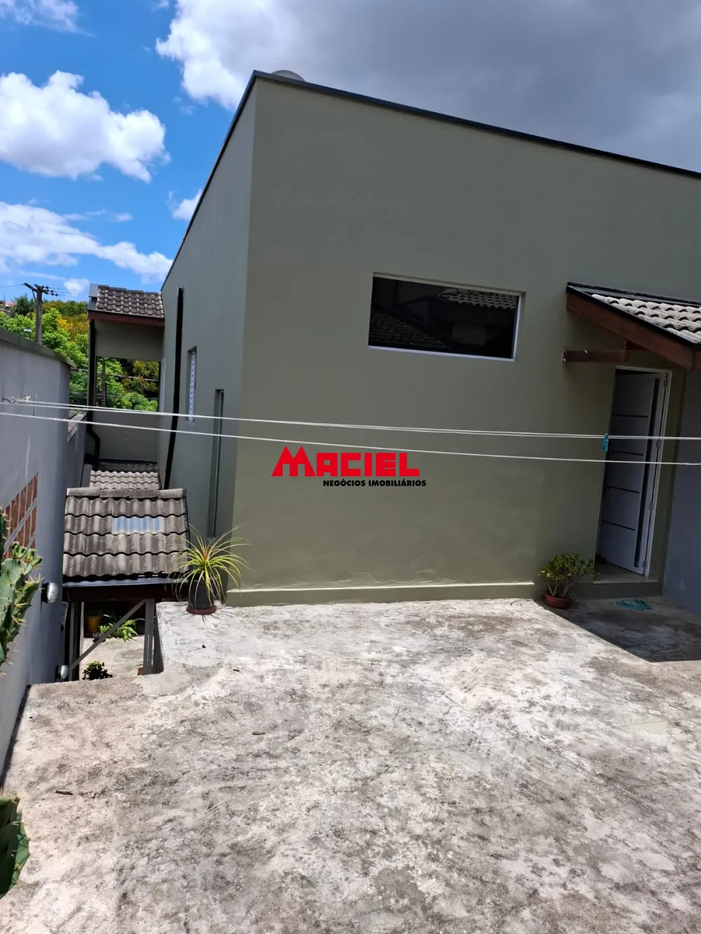 Alugar Casa / Sobrado em S&atilde;o Jos&eacute; dos Campos R$ 1.800,00 - Foto 47