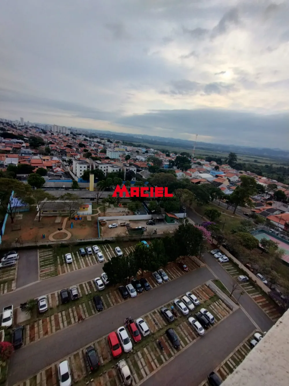 Comprar Apartamento / Padr&atilde;o em S&atilde;o Jos&eacute; dos Campos R$ 355.000,00 - Foto 2