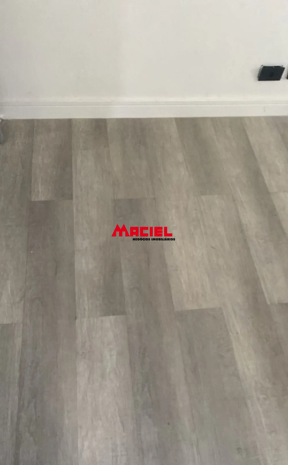 Alugar Casa / Sobrado em S&atilde;o Jos&eacute; dos Campos R$ 3.500,00 - Foto 13