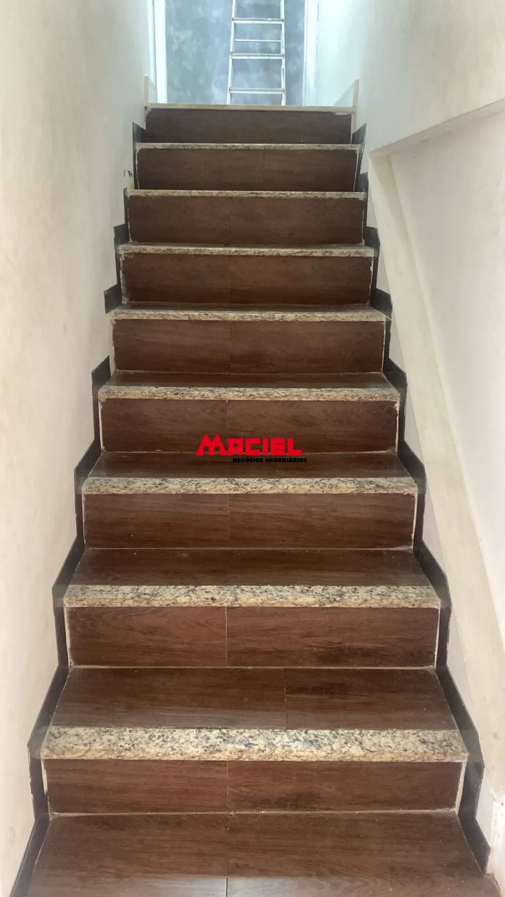 Alugar Casa / Sobrado em S&atilde;o Jos&eacute; dos Campos R$ 3.500,00 - Foto 8