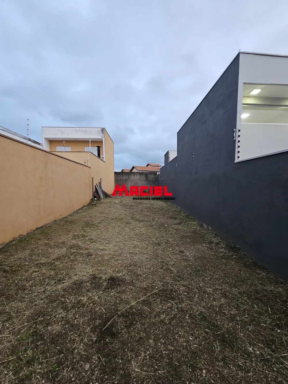 Comprar Terreno / Padr&atilde;o em S&atilde;o Jos&eacute; dos Campos R$ 250.000,00 - Foto 2