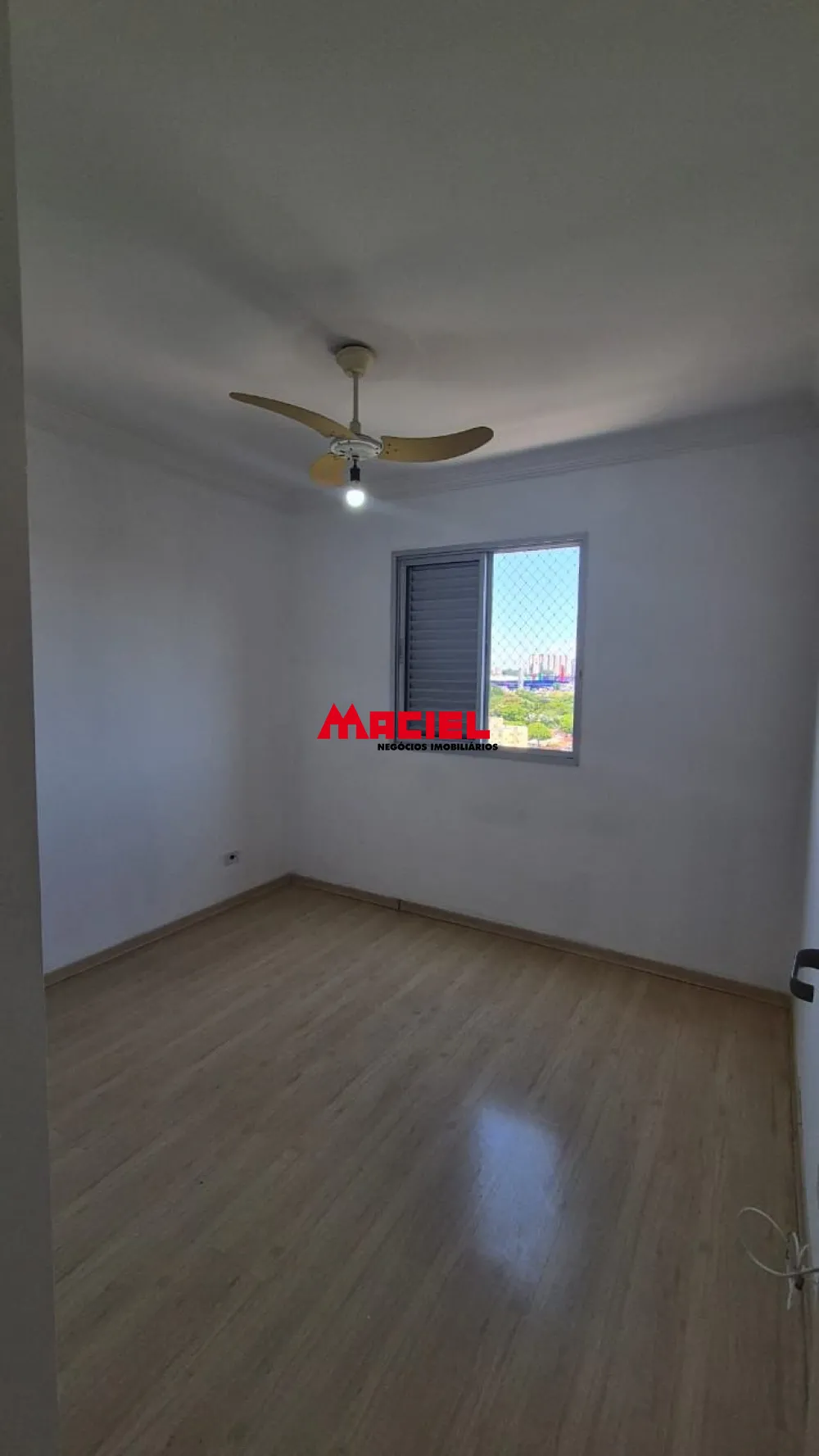 Comprar Apartamento / Padr&atilde;o em S&atilde;o Jos&eacute; dos Campos R$ 370.000,00 - Foto 4