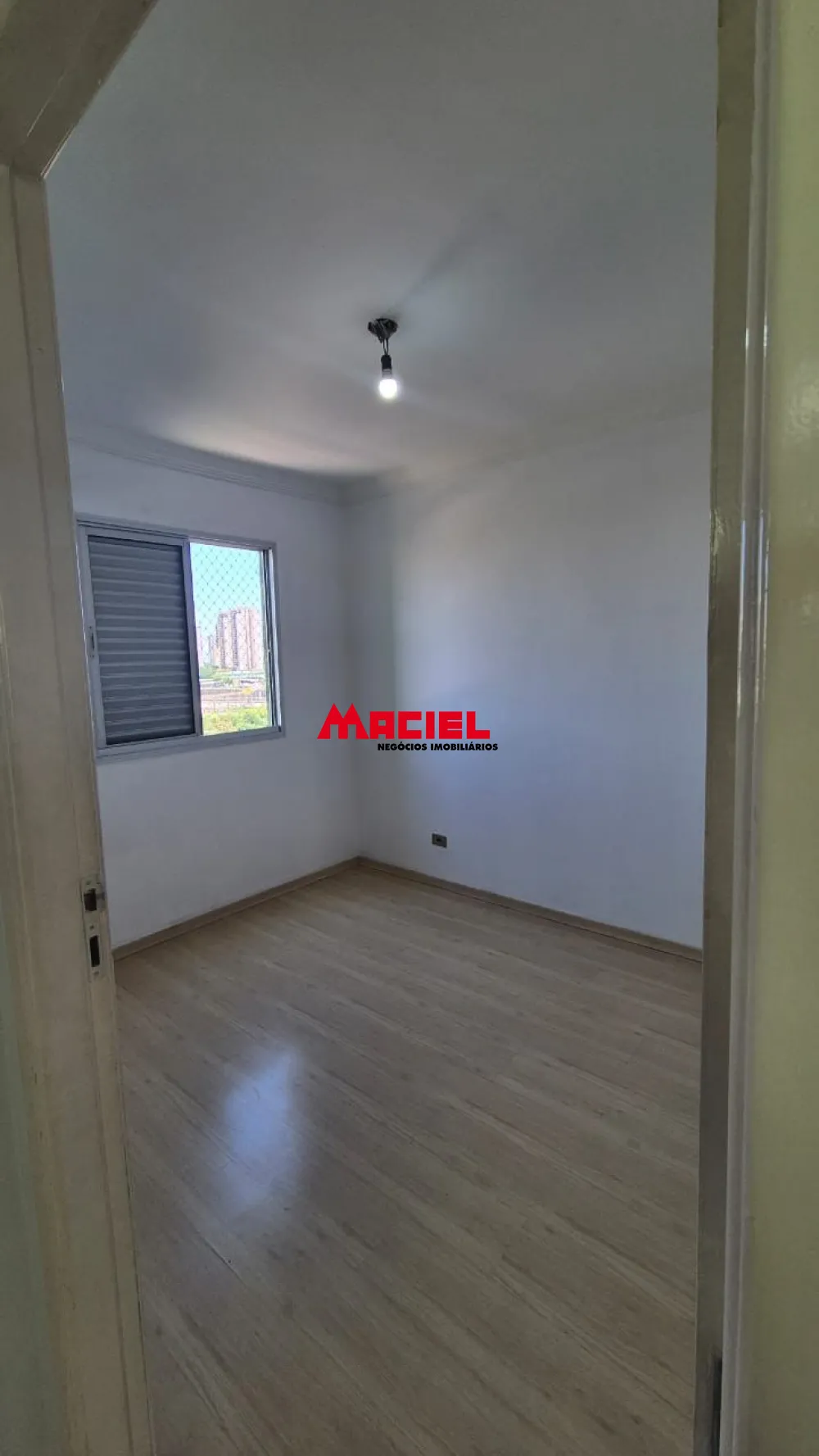 Comprar Apartamento / Padr&atilde;o em S&atilde;o Jos&eacute; dos Campos R$ 370.000,00 - Foto 6