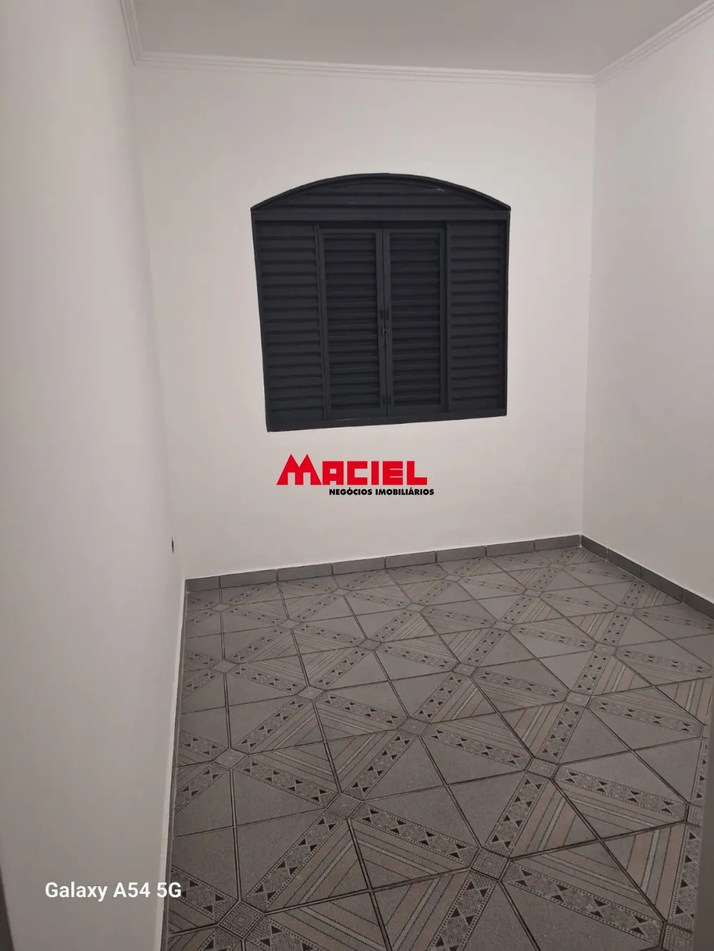 Comprar Casa / Padr&atilde;o em S&atilde;o Jos&eacute; dos Campos R$ 450.000,00 - Foto 3