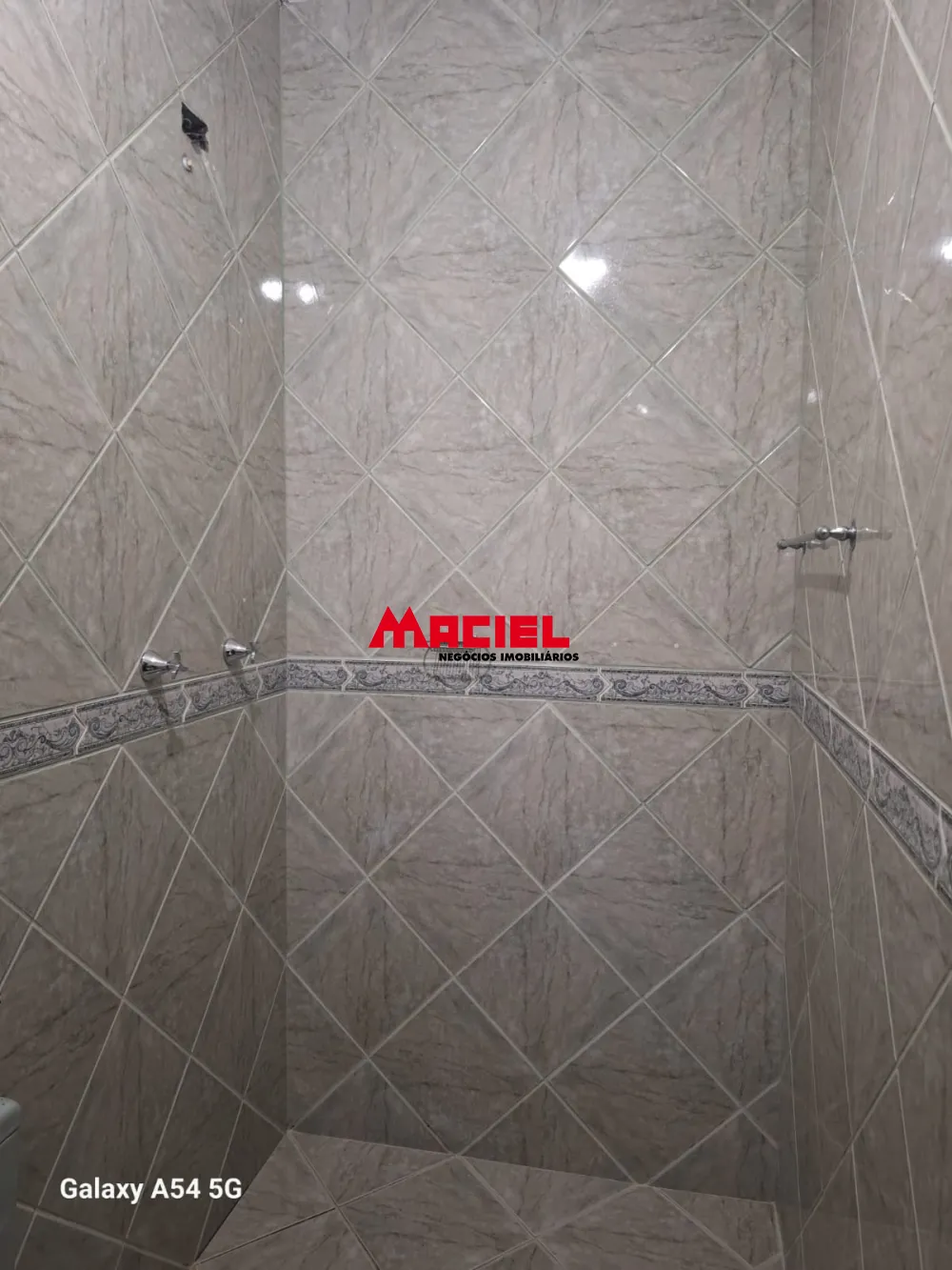 Comprar Casa / Padr&atilde;o em S&atilde;o Jos&eacute; dos Campos R$ 450.000,00 - Foto 4