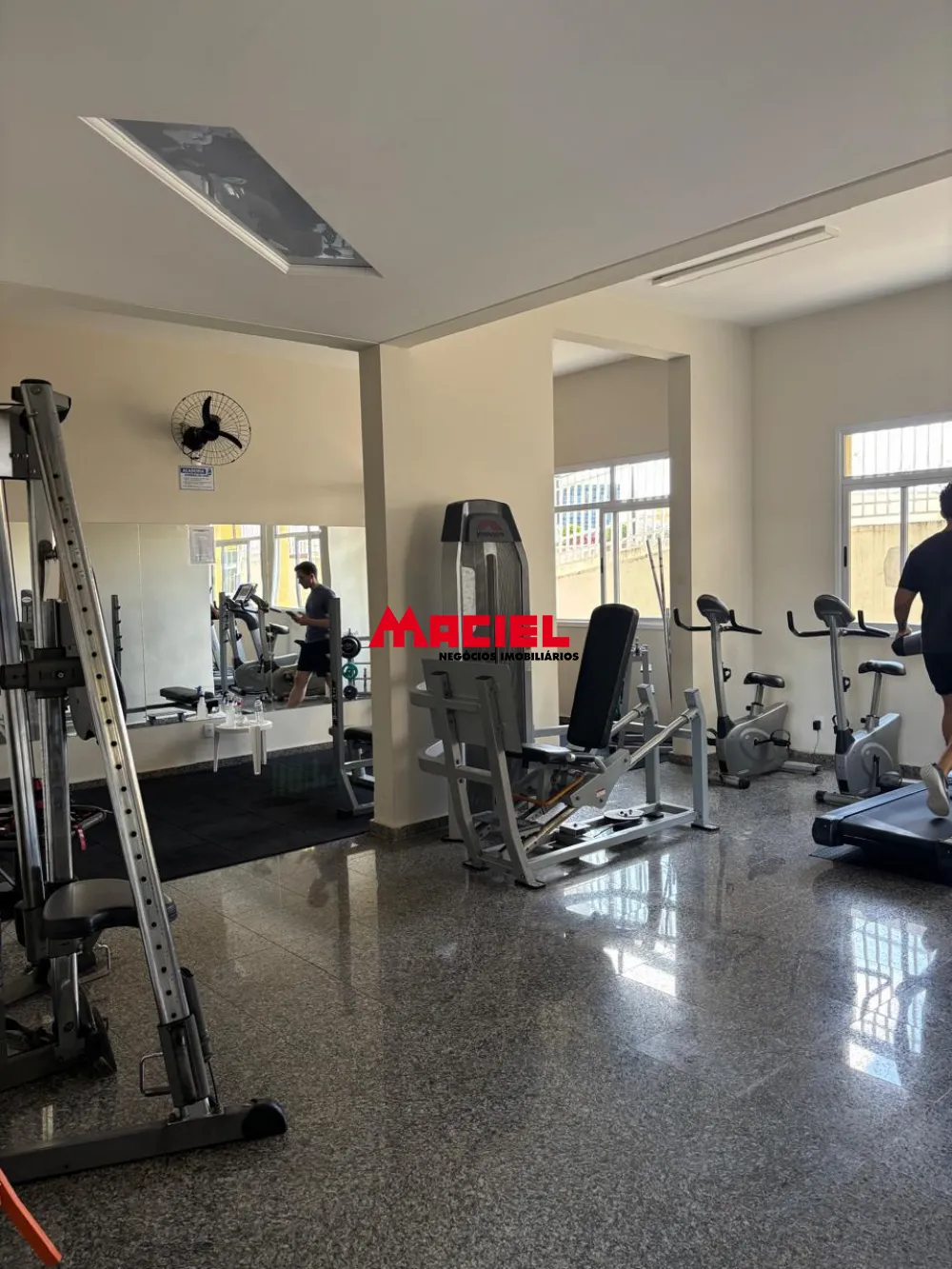 Alugar Apartamento / Padr&atilde;o em S&atilde;o Jos&eacute; dos Campos R$ 2.900,00 - Foto 2