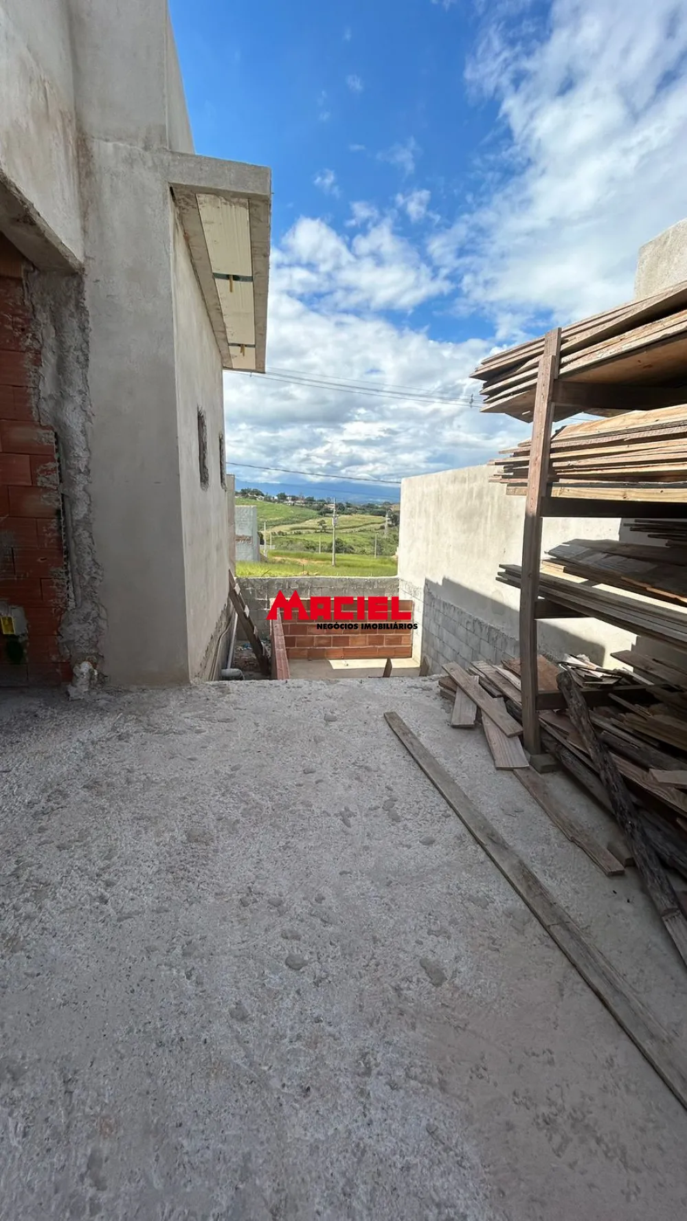 Comprar Casa / Padr&atilde;o em Ca&ccedil;apava R$ 420.000,00 - Foto 9