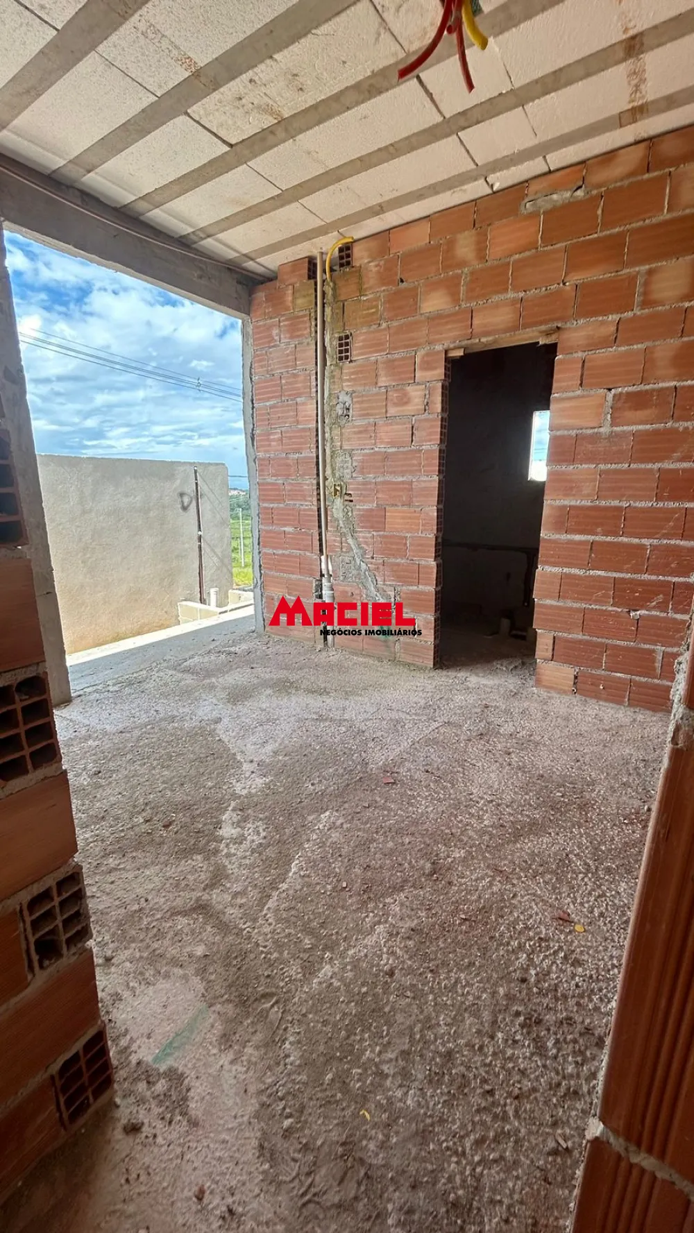 Comprar Casa / Padr&atilde;o em Ca&ccedil;apava R$ 420.000,00 - Foto 10