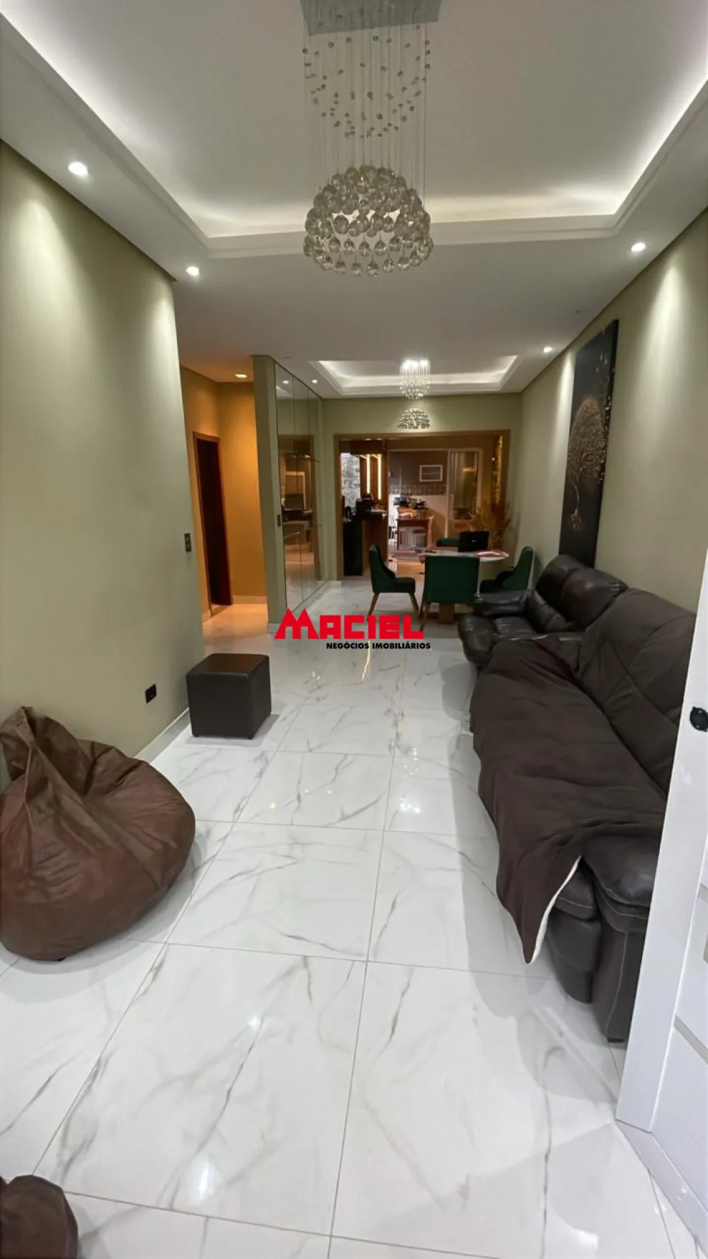 Comprar Casa / Padr&atilde;o em Ca&ccedil;apava R$ 550.000,00 - Foto 3
