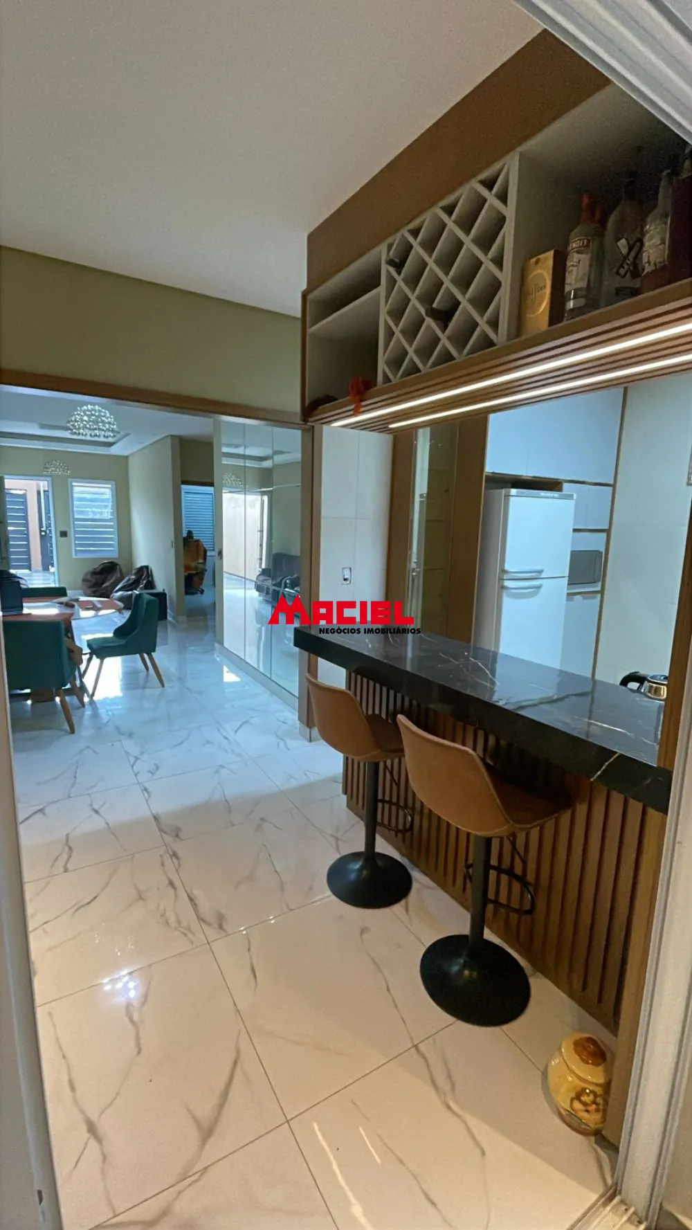 Comprar Casa / Padr&atilde;o em Ca&ccedil;apava R$ 550.000,00 - Foto 5