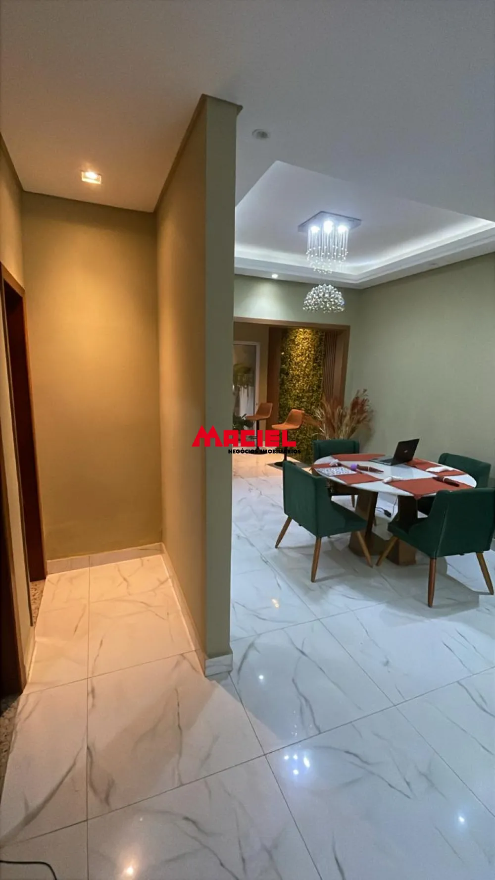 Comprar Casa / Padr&atilde;o em Ca&ccedil;apava R$ 550.000,00 - Foto 6