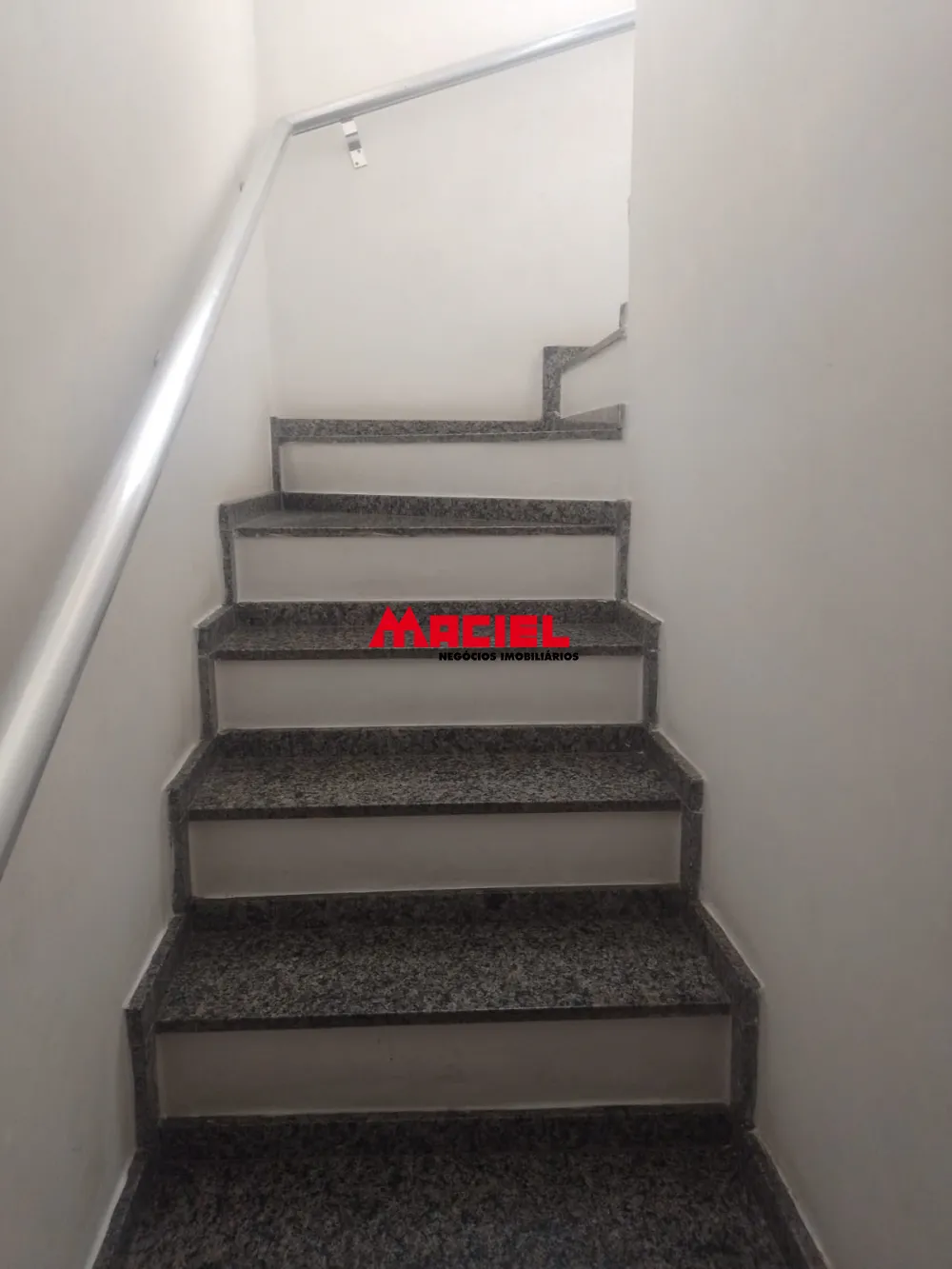 Comprar Casa / Sobrado em S&atilde;o Jos&eacute; dos Campos R$ 640.000,00 - Foto 2