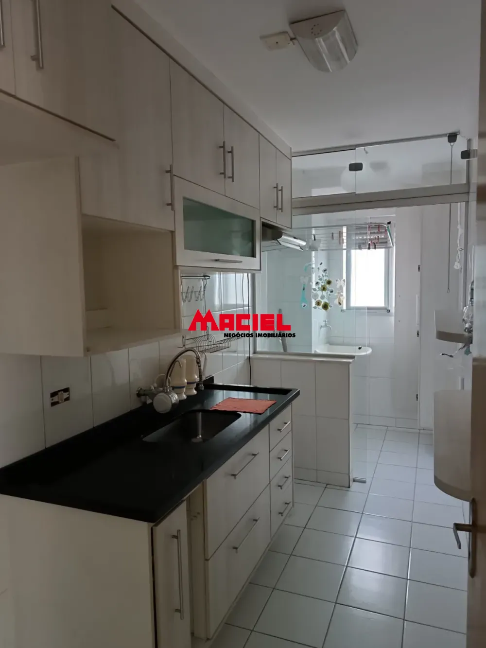Alugar Apartamento / Padr&atilde;o em S&atilde;o Jos&eacute; dos Campos R$ 2.100,00 - Foto 7