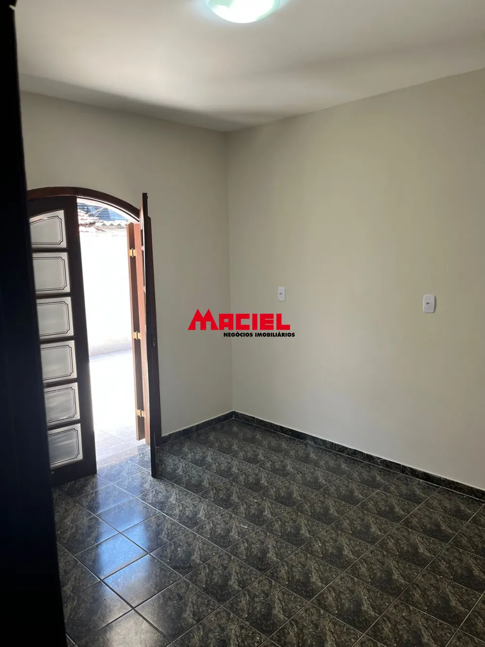 Alugar Casa / Padr&atilde;o em Jacare&iacute; R$ 4.000,00 - Foto 10