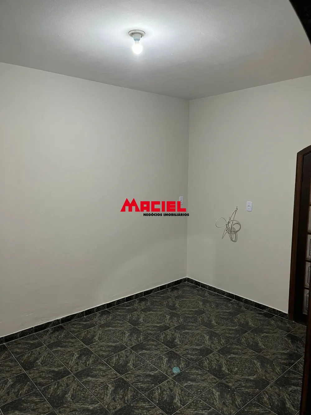 Alugar Casa / Padr&atilde;o em Jacare&iacute; R$ 4.000,00 - Foto 11