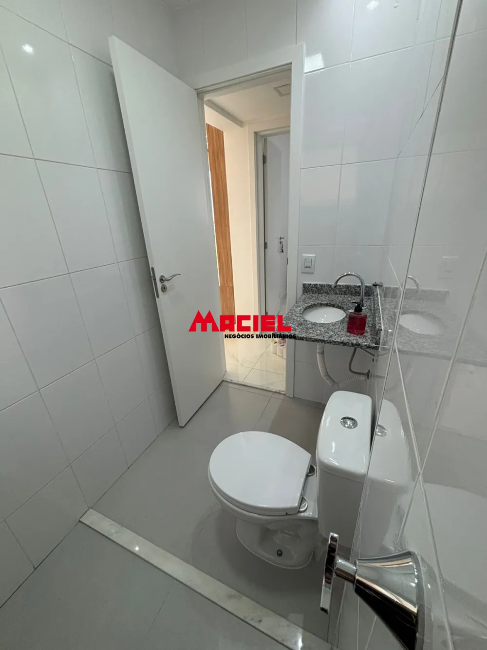 Comprar Apartamento / Padr&atilde;o em Jacare&iacute; R$ 510.000,00 - Foto 18