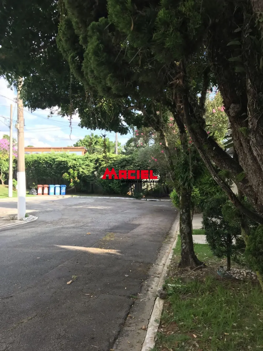 Alugar Casa / Condom&iacute;nio em S&atilde;o Jos&eacute; dos Campos R$ 9.000,00 - Foto 8