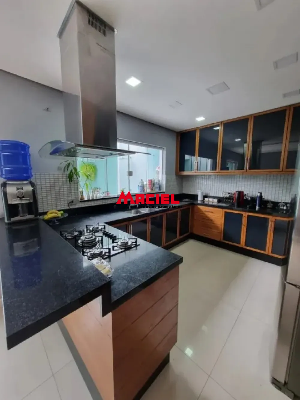 Comprar Casa / Sobrado em S&atilde;o Jos&eacute; dos Campos R$ 1.100.000,00 - Foto 8
