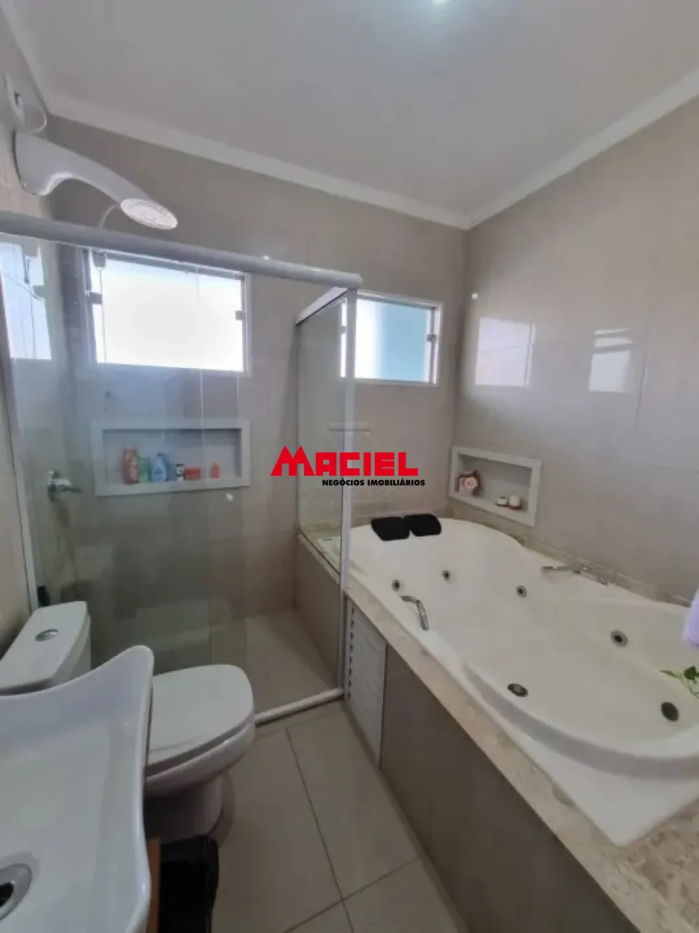 Comprar Casa / Sobrado em S&atilde;o Jos&eacute; dos Campos R$ 1.100.000,00 - Foto 14