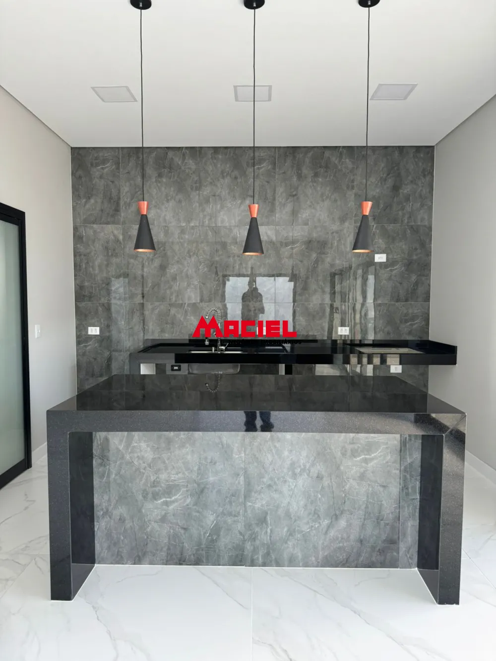 Comprar Casa / Condom&iacute;nio em Ca&ccedil;apava R$ 1.270.000,00 - Foto 2