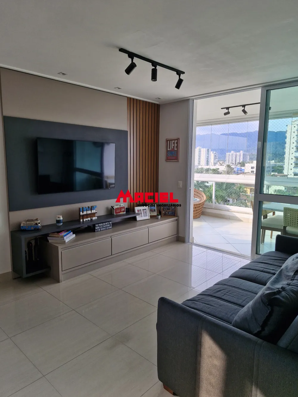 Comprar Apartamento / Padr&atilde;o em Caraguatatuba R$ 1.160.000,00 - Foto 1