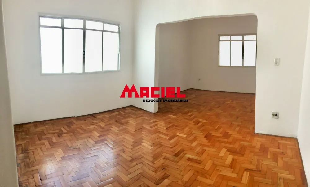 Comprar Casa / Padr&atilde;o em Guaratinguet&aacute; R$ 550.000,00 - Foto 1