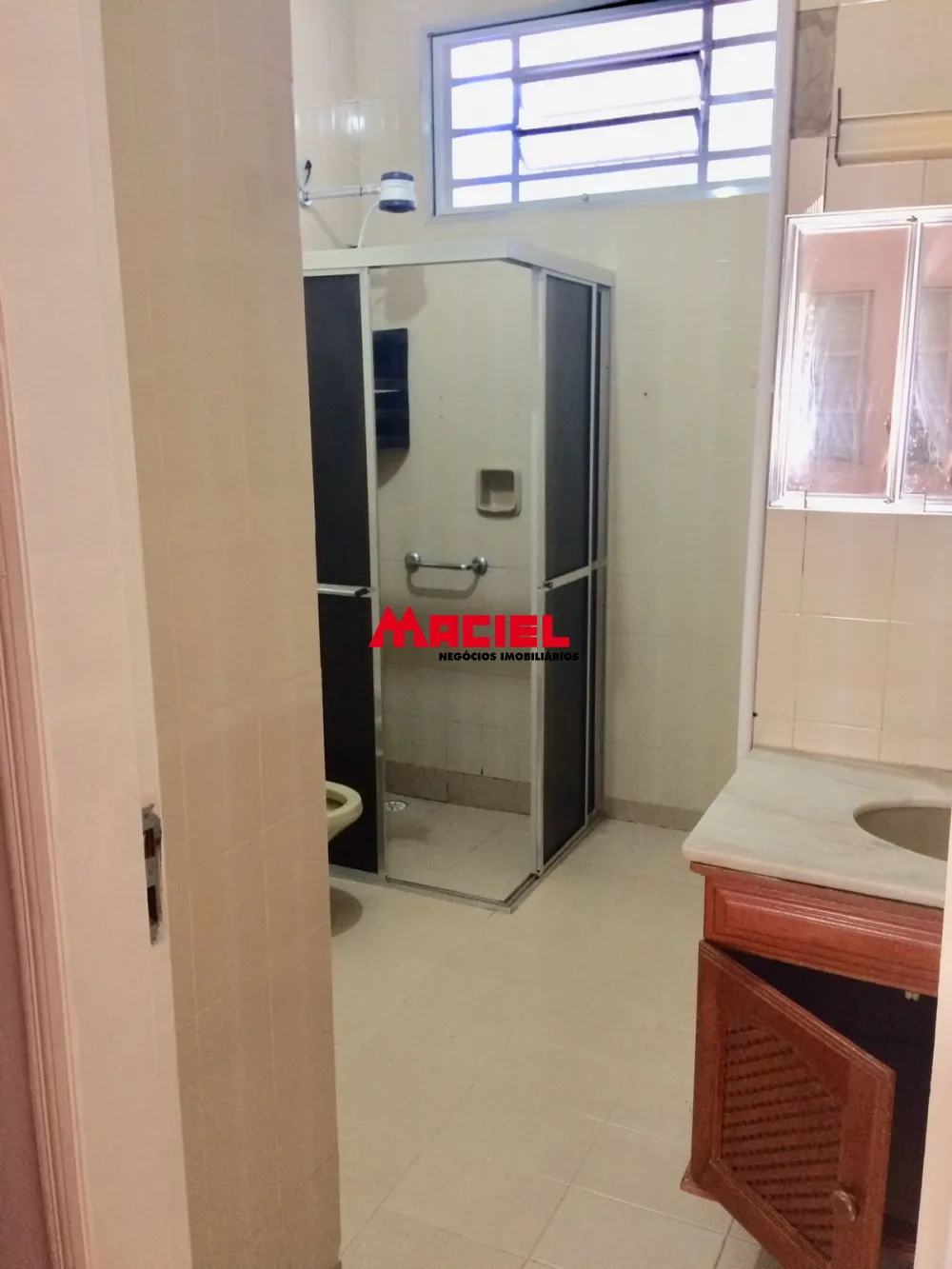 Comprar Casa / Padr&atilde;o em Guaratinguet&aacute; R$ 550.000,00 - Foto 11