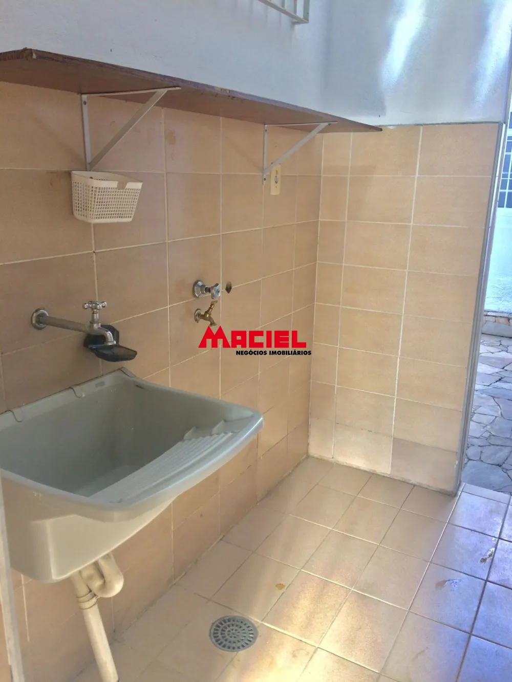 Comprar Casa / Padr&atilde;o em Guaratinguet&aacute; R$ 550.000,00 - Foto 12