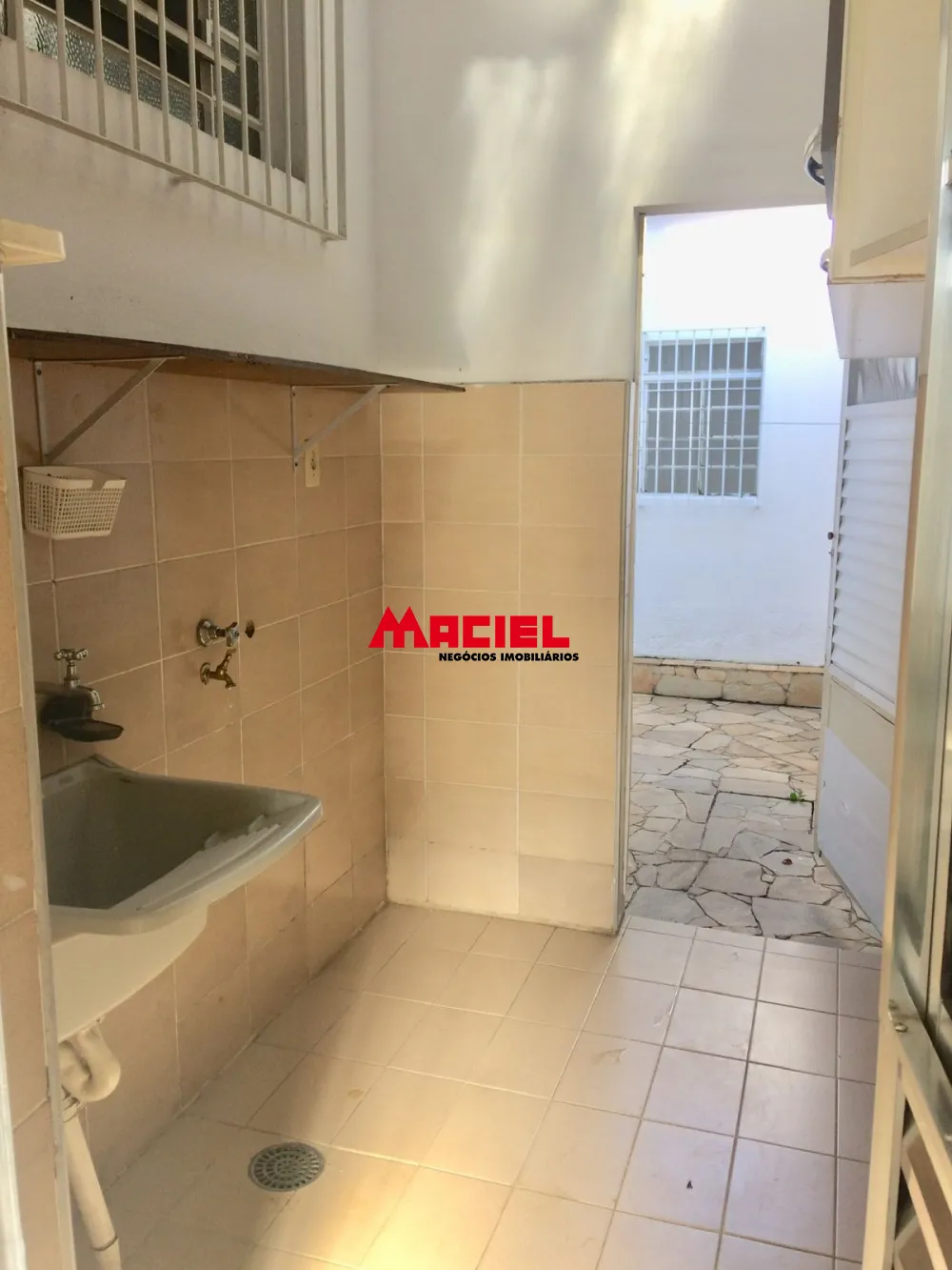 Comprar Casa / Padr&atilde;o em Guaratinguet&aacute; R$ 550.000,00 - Foto 13