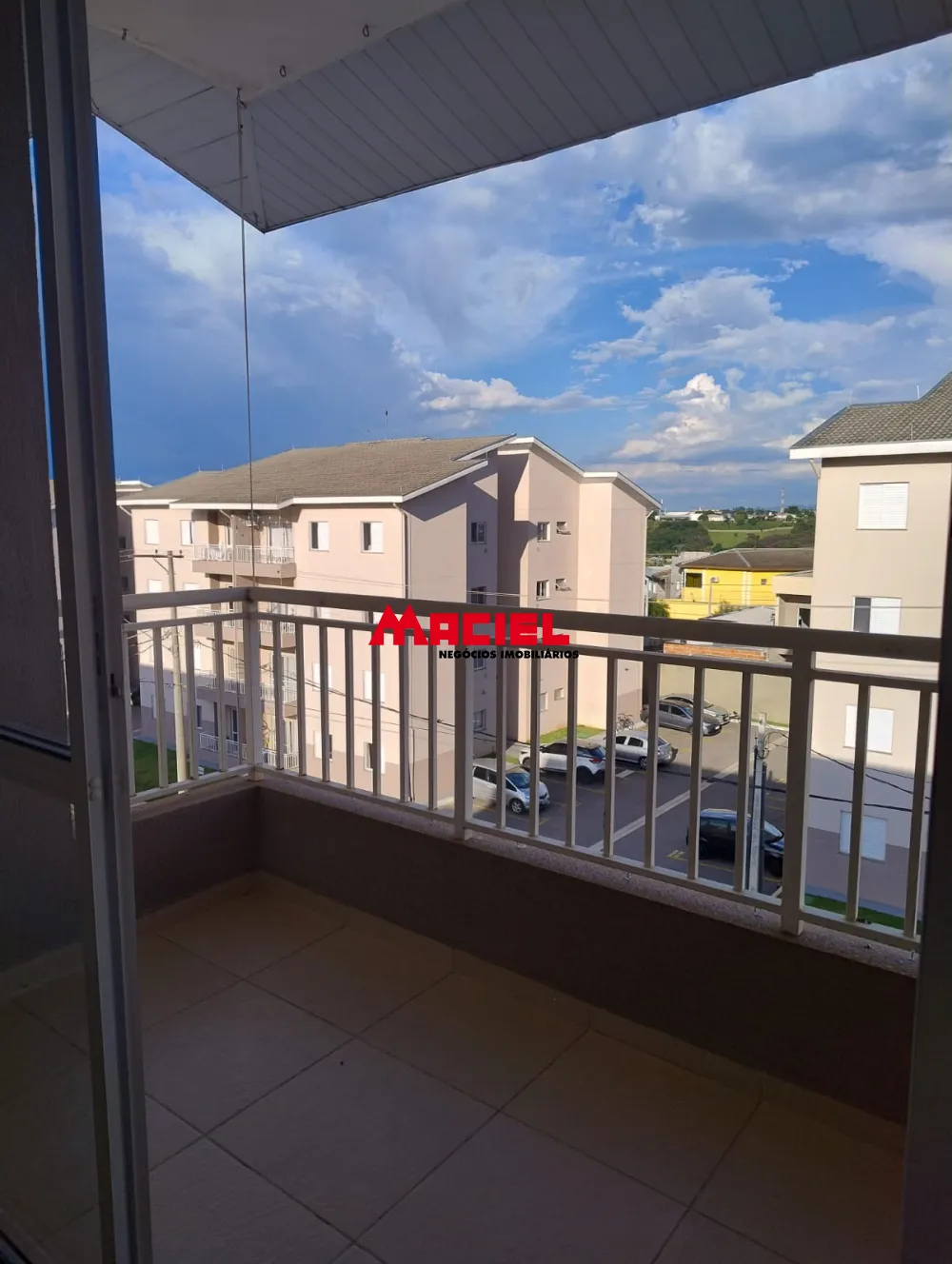 Comprar Apartamento / Padr&atilde;o em S&atilde;o Jos&eacute; dos Campos R$ 350.000,00 - Foto 1