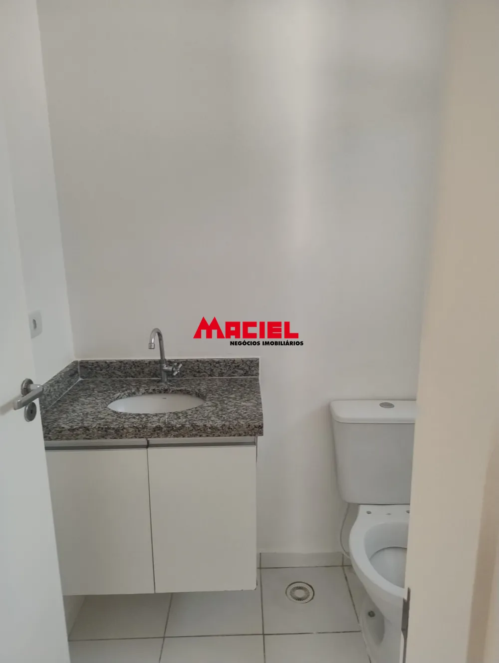 Comprar Apartamento / Padr&atilde;o em S&atilde;o Jos&eacute; dos Campos R$ 350.000,00 - Foto 12