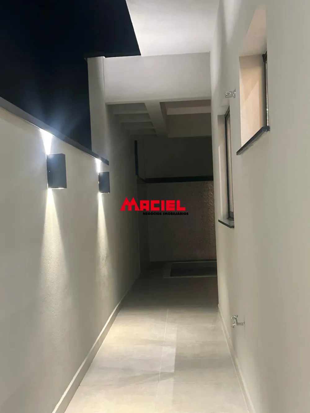 Comprar Casa / Condom&iacute;nio em Ca&ccedil;apava R$ 1.060.000,00 - Foto 2