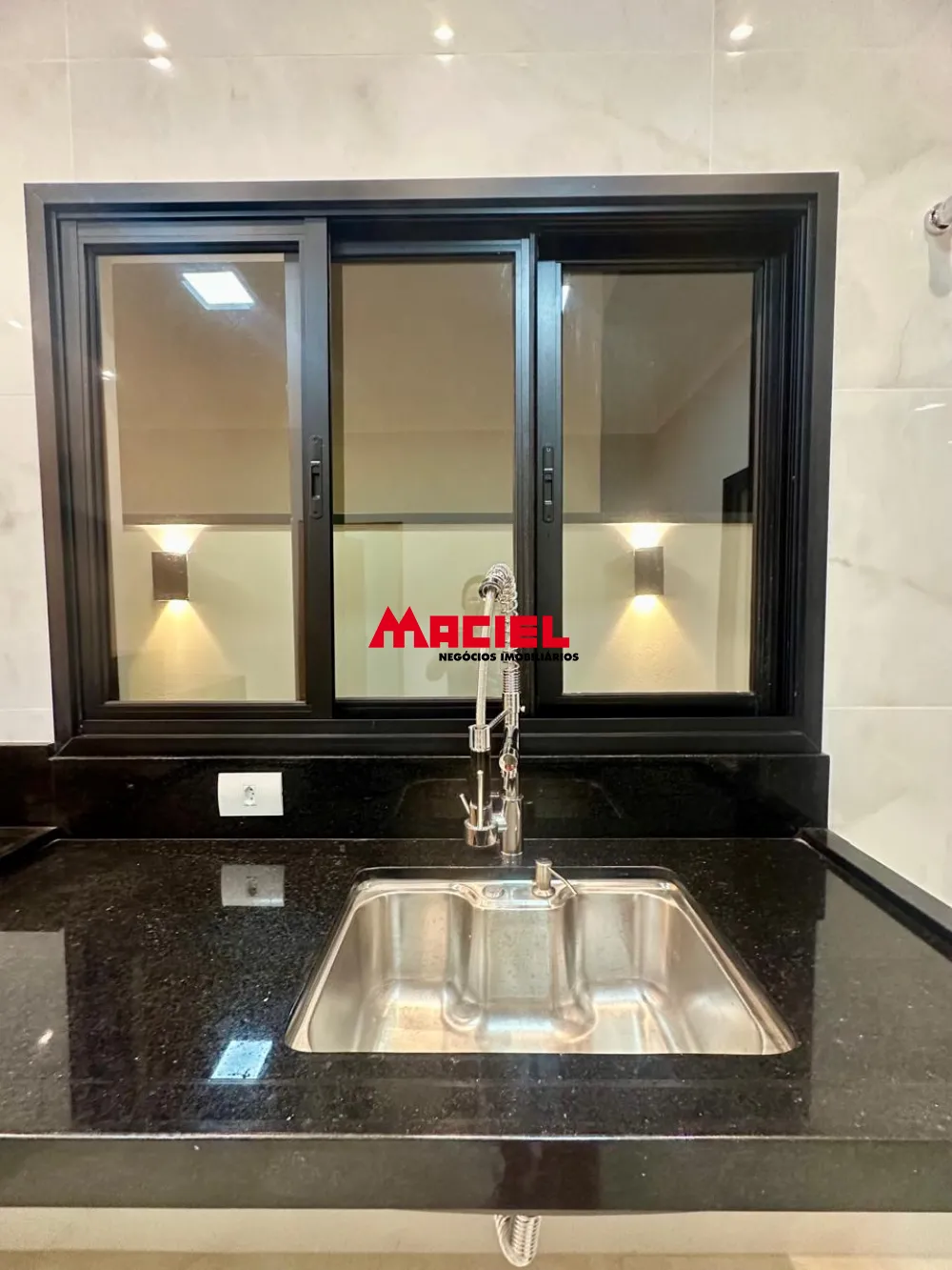 Comprar Casa / Condom&iacute;nio em Ca&ccedil;apava R$ 1.060.000,00 - Foto 15