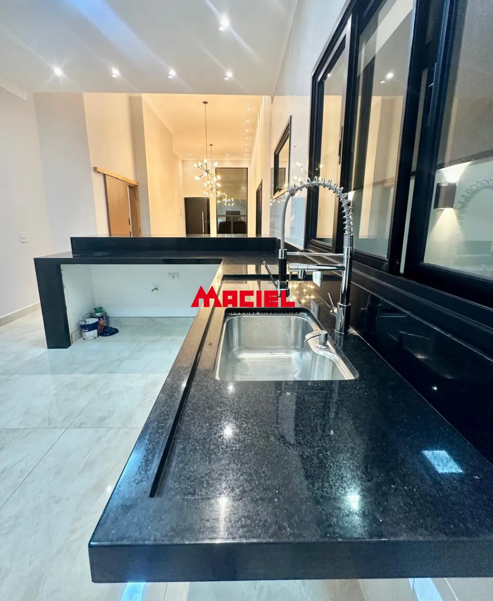 Comprar Casa / Condom&iacute;nio em Ca&ccedil;apava R$ 1.060.000,00 - Foto 18