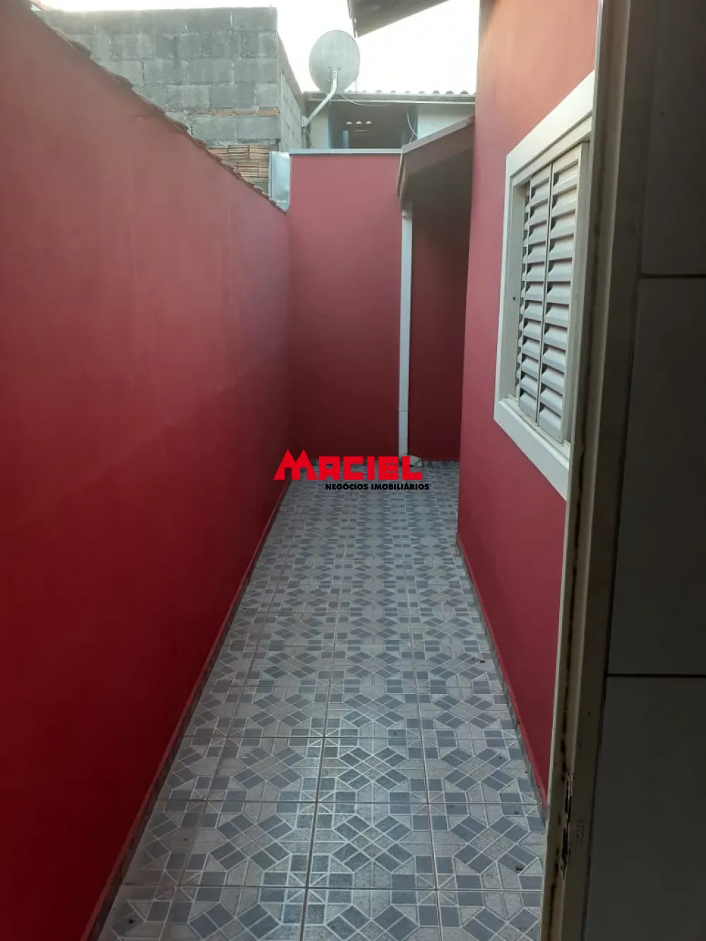 Comprar Casa / Padr&atilde;o em S&atilde;o Jos&eacute; dos Campos R$ 330.000,00 - Foto 3