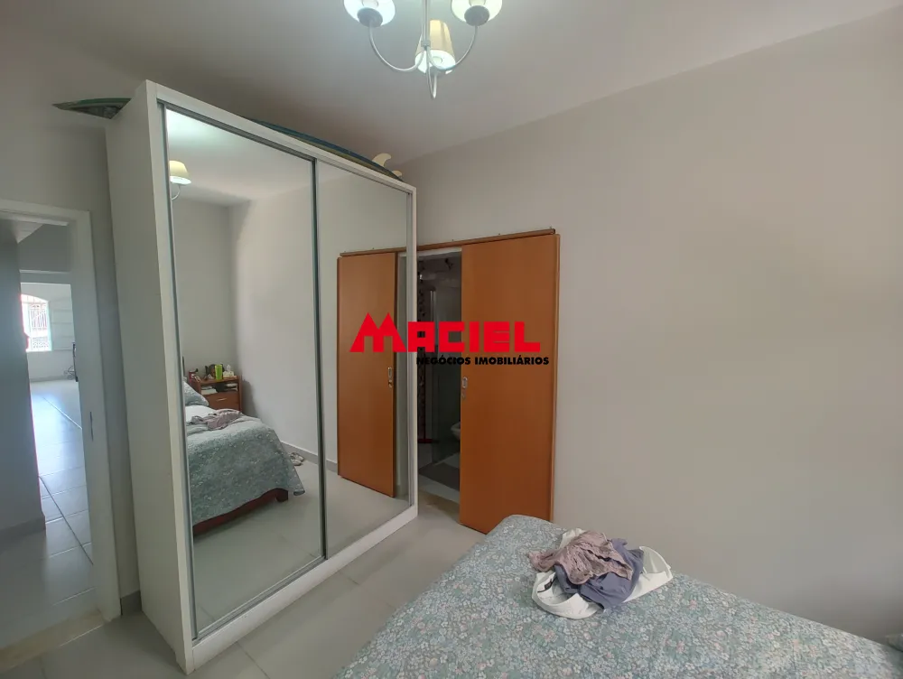 Comprar Casa / Padr&atilde;o em S&atilde;o Jos&eacute; dos Campos R$ 830.000,00 - Foto 3