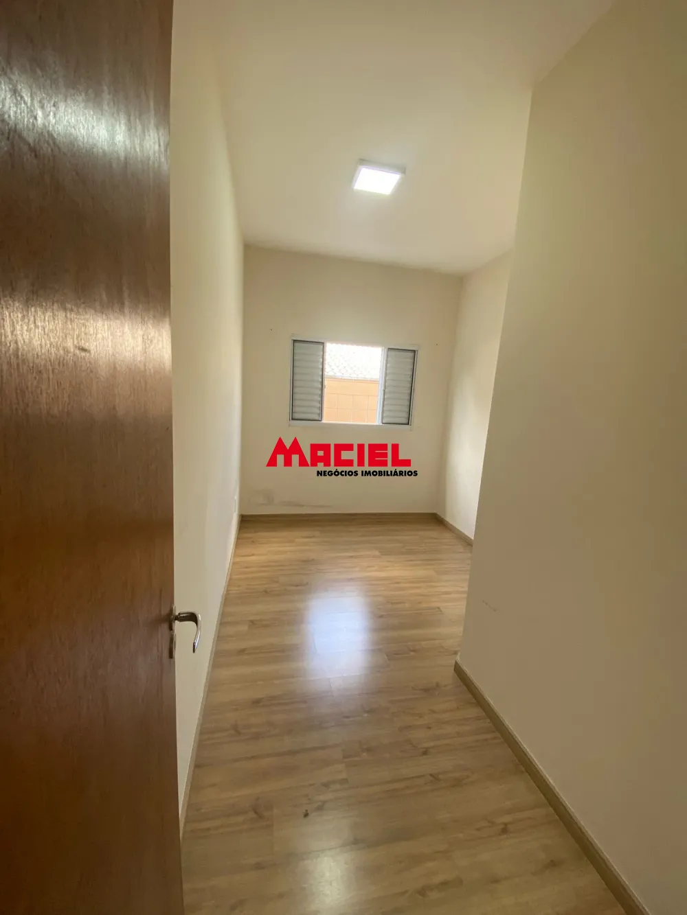 Alugar Casa / Padr&atilde;o em S&atilde;o Jos&eacute; dos Campos R$ 6.000,00 - Foto 4