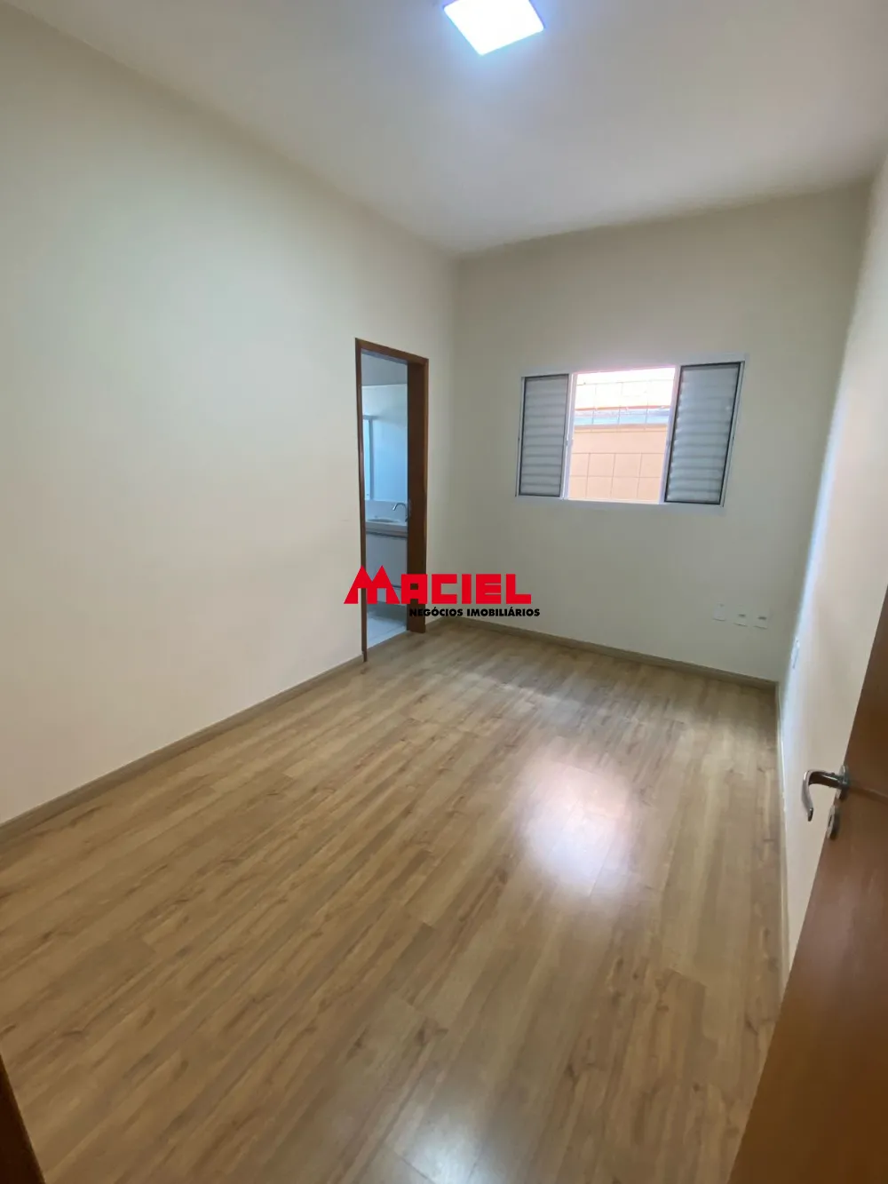 Alugar Casa / Padr&atilde;o em S&atilde;o Jos&eacute; dos Campos R$ 6.000,00 - Foto 5