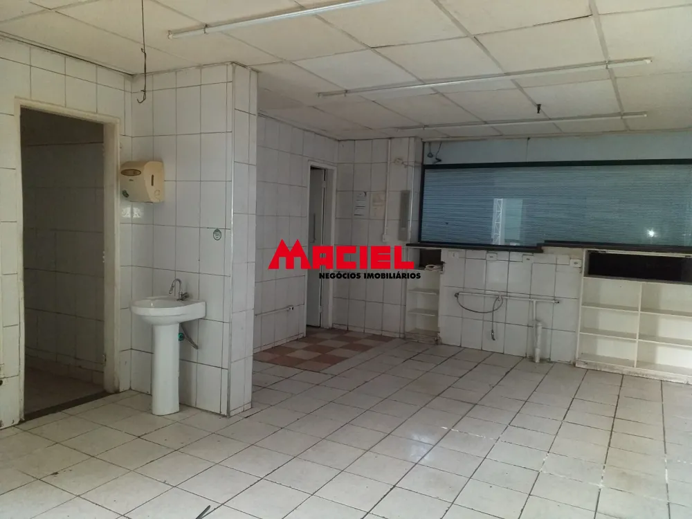 Alugar Comercial / Ponto Comercial em S&atilde;o Jos&eacute; dos Campos R$ 5.500,00 - Foto 6